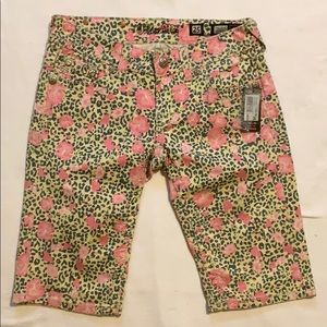 Women’s Miss Me Bermuda shorts MSRP $89
